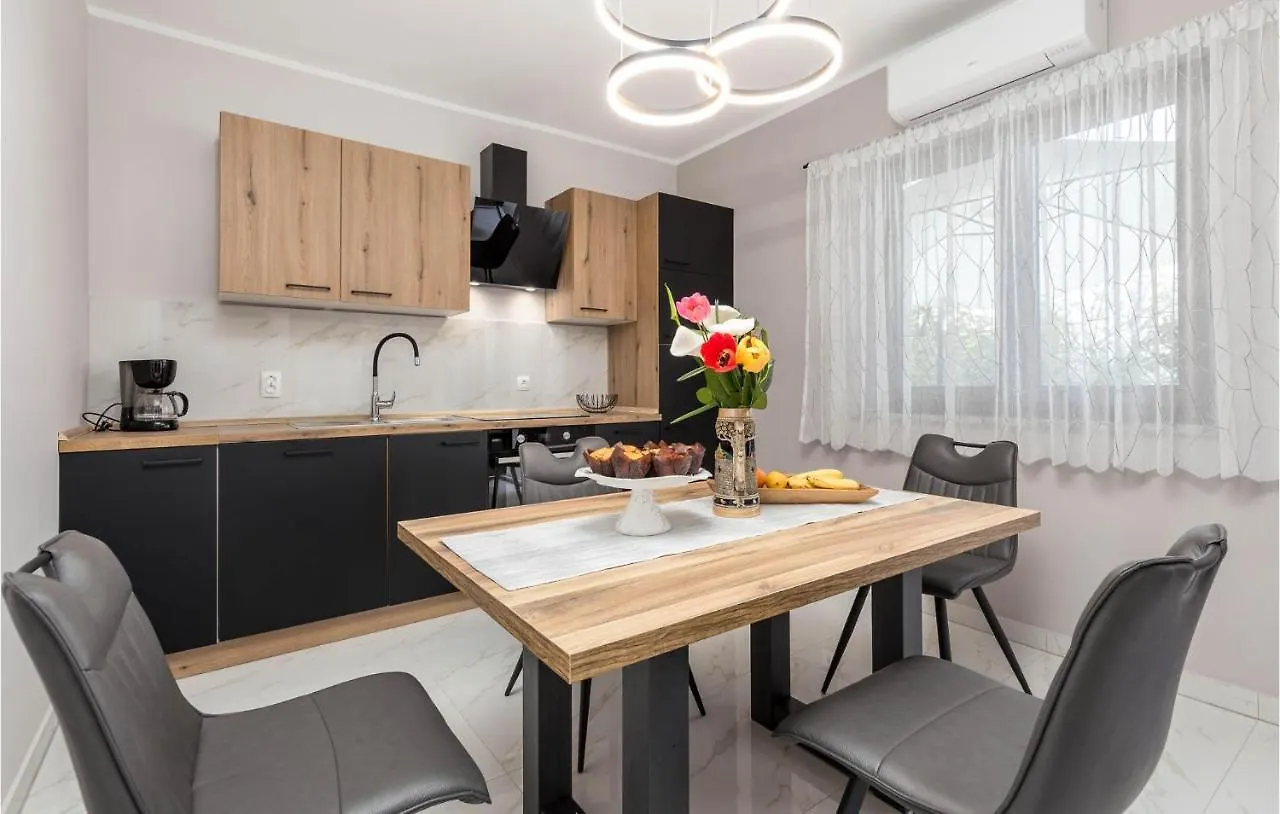 Beautiful Apartment In Lovran With Wifi 0*,  Croatia
